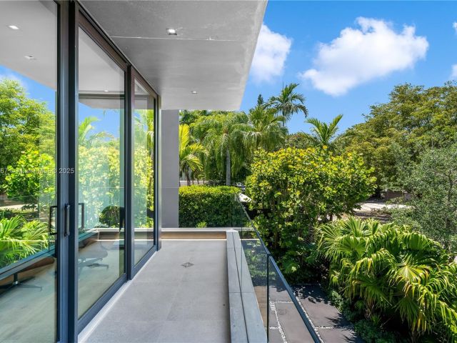 Продажа дома по адресу 3910 Battersea Rd - фото 6256604