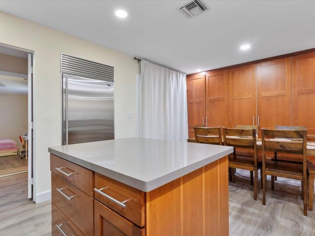 Продажа дома по адресу 1359 Washington Street - фото 6257202