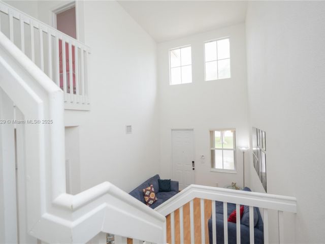 Продажа дома по адресу 14964 SW 8 LN - фото 6256702