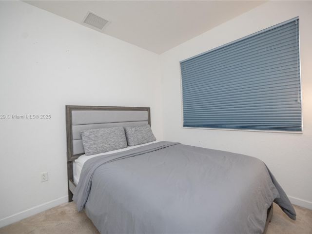 Продажа дома по адресу 14964 SW 8 LN - фото 6256704