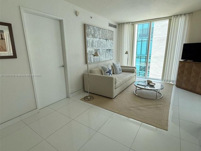 Продажа квартиры #1-1401 - фото 6258656