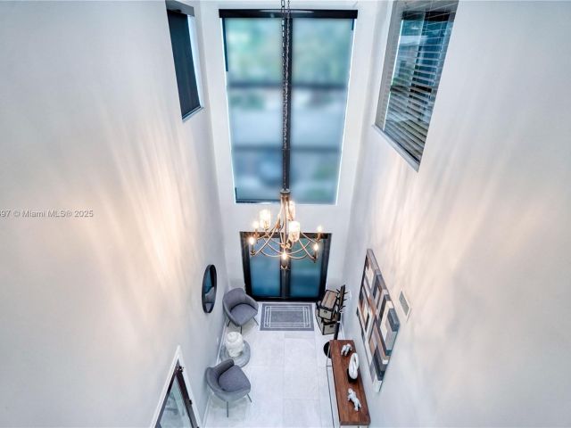 Дом в аренду по адресу 13300 Biscayne Bay Ter - фото 6257255