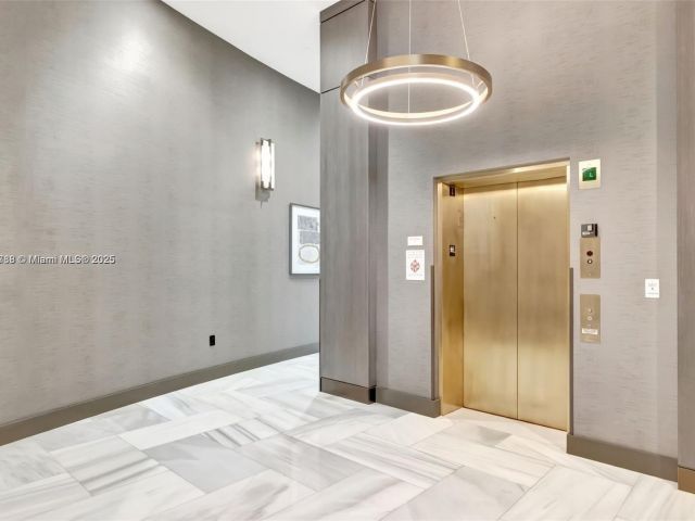 Продажа квартиры #701 - фото 6285195