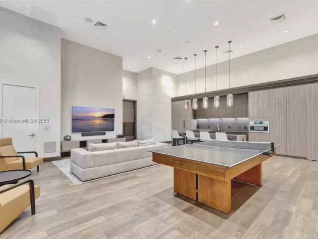 Продажа квартиры #701 - фото 6285199