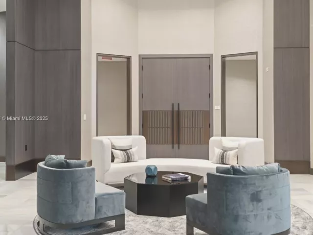 Продажа квартиры #701 - фото 6285200