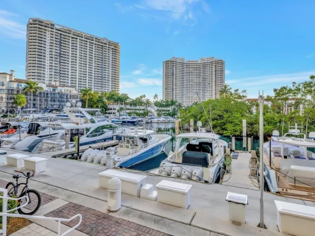 Продажа квартиры #701 - фото 6285189