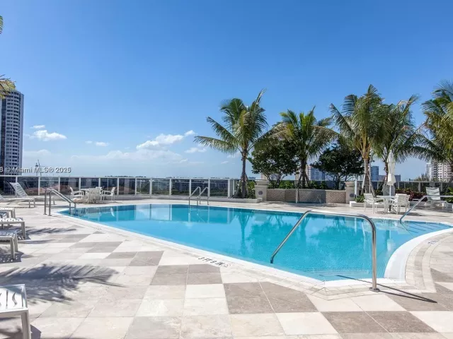 Продажа квартиры #701 - фото 6285192