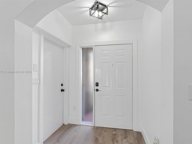 Продажа дома по адресу 11532 SW 148th Path - фото 6277375