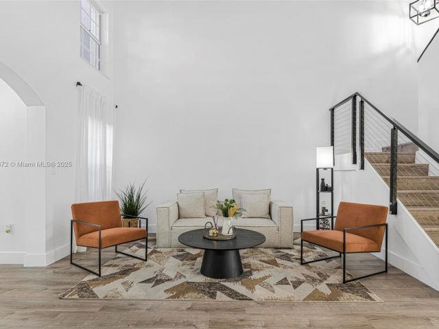 Продажа дома по адресу 11532 SW 148th Path - фото 6277380