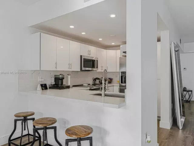 Продажа дома по адресу 11532 SW 148th Path - фото 6277371