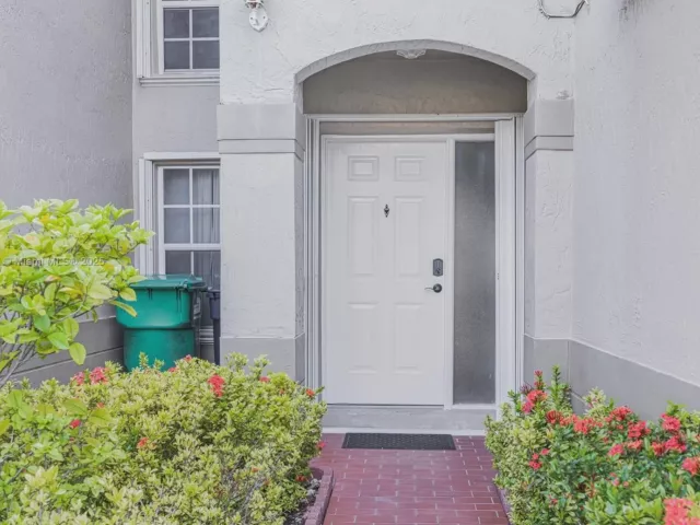 Продажа дома по адресу 11532 SW 148th Path - фото 6277377