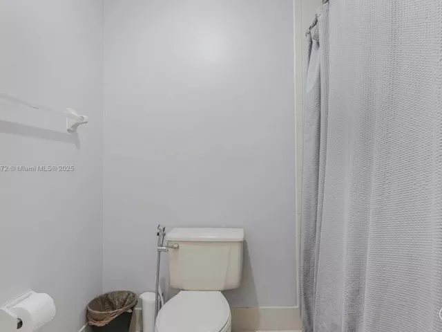 Продажа дома по адресу 11532 SW 148th Path - фото 6277363