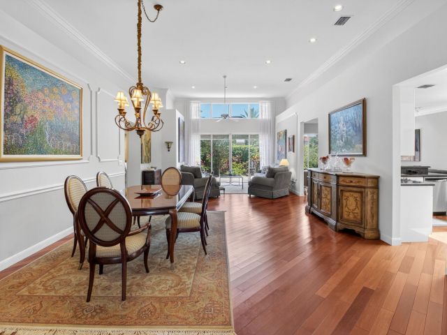 Продажа дома по адресу 2374 NW 23rd Road - фото 6260517