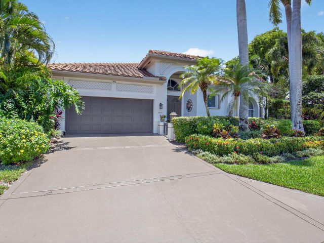 Продажа дома по адресу 2374 NW 23rd Road - фото 6260521