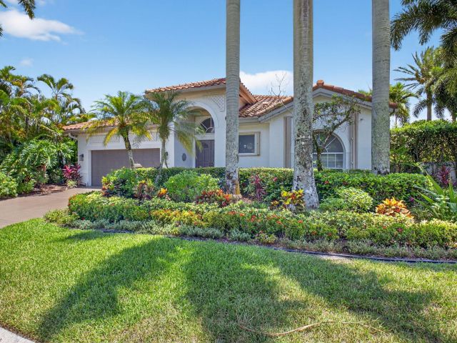 Продажа дома по адресу 2374 NW 23rd Road - фото 6260522