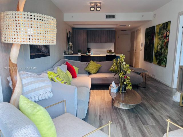 Квартира в аренду номер3608 - фото 6261046