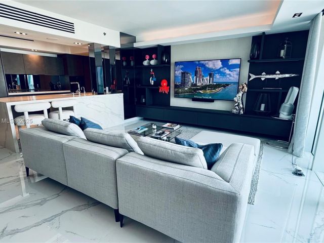 Продажа квартиры #1706 - фото 6260599