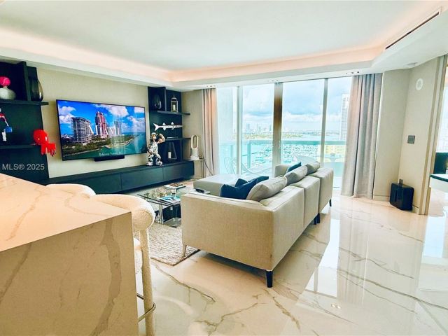 Продажа квартиры #1706 - фото 6260600