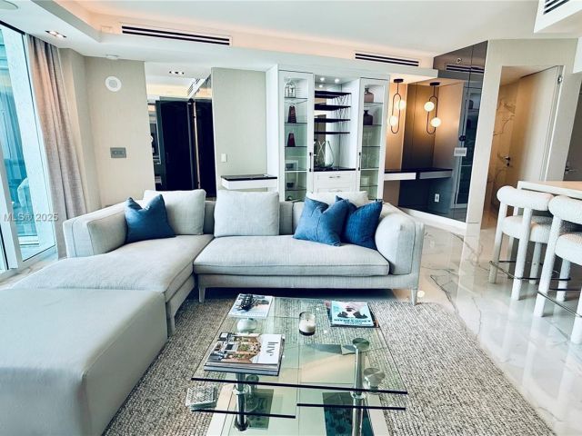 Продажа квартиры #1706 - фото 6260603