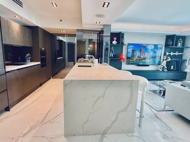 Продажа квартиры #1706 - фото 6260597