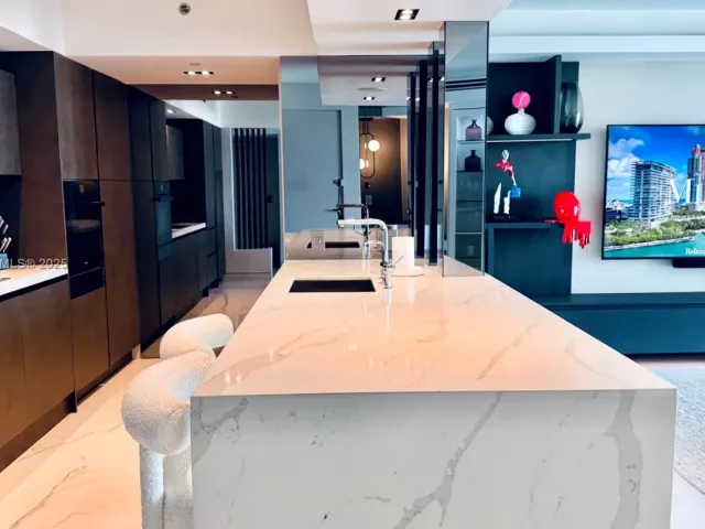 Продажа квартиры #1706 - фото 6260598