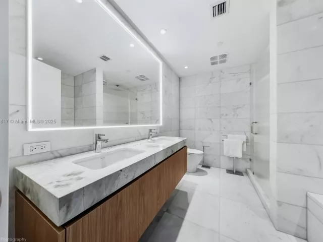 Продажа квартиры #1906 - фото 6263196