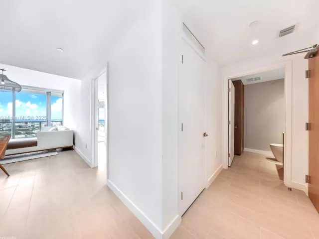 Продажа квартиры #1906 - фото 6263197