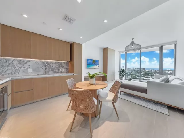 Продажа квартиры #1906 - фото 6263203