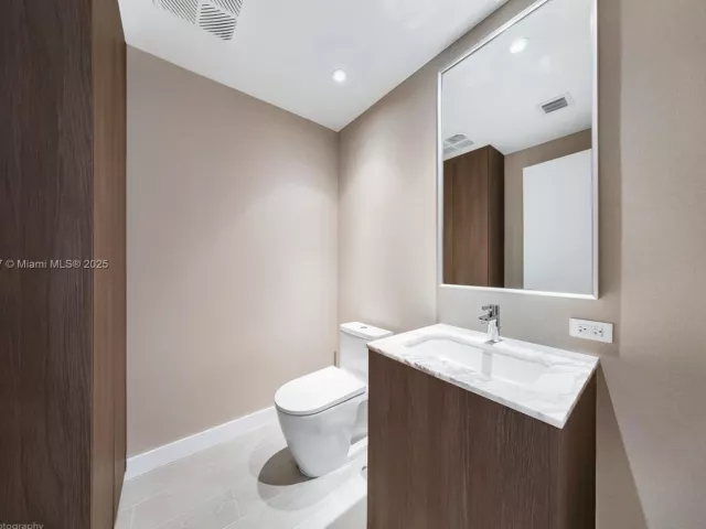 Продажа квартиры #1906 - фото 6263193