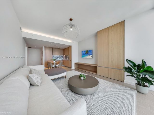 Продажа квартиры #1906 - фото 6263198