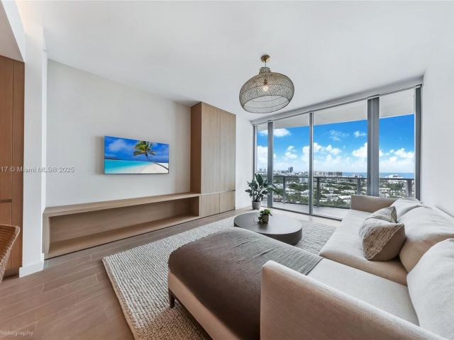 Продажа квартиры #1906 - фото 6263199