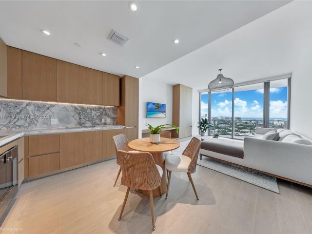 Продажа квартиры #1906 - фото 6263203