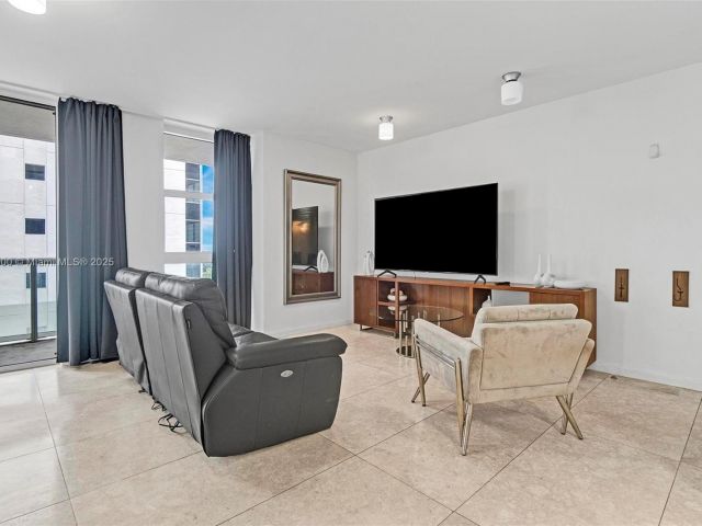 Продажа квартиры #601 - фото 6261195