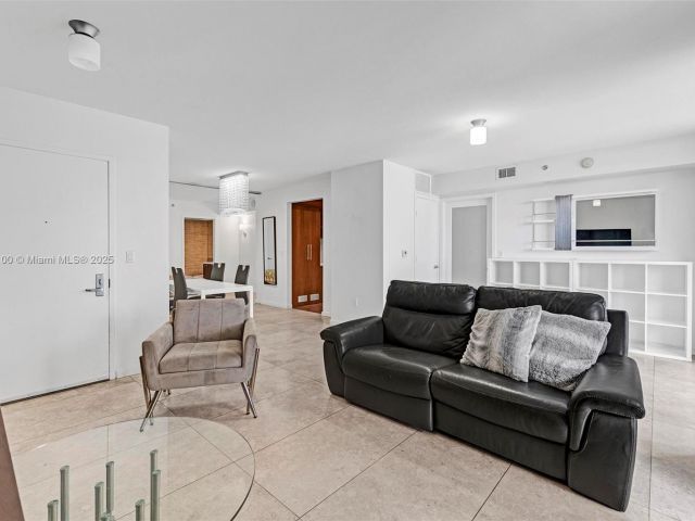 Продажа квартиры #601 - фото 6261196