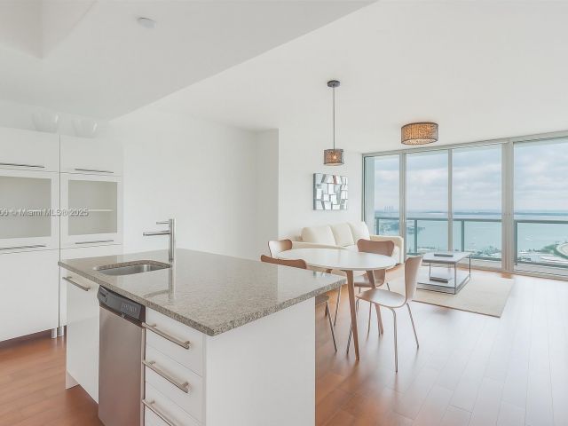 Продажа квартиры #3506 - фото 6267775