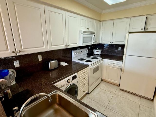 Продажа квартиры #427 - фото 6261388