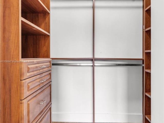 Продажа дома по адресу 21160 Mainsail Cir H12 - фото 6823540