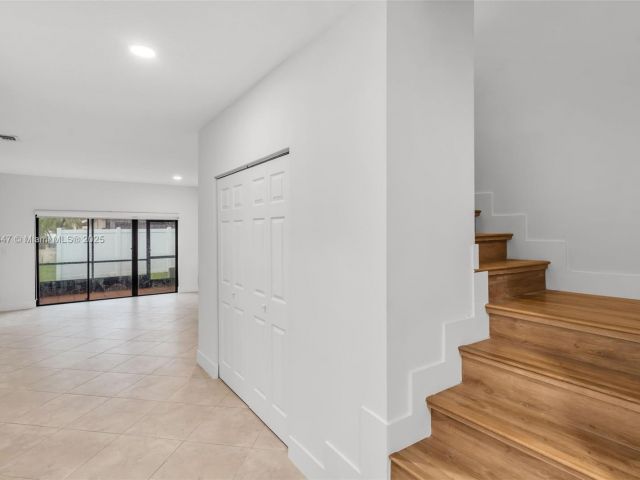 Продажа дома по адресу 21160 Mainsail Cir H12 - фото 6823546