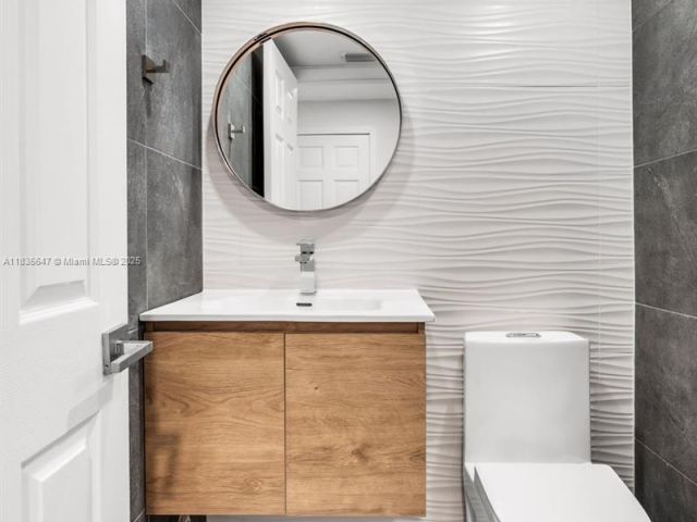 Продажа дома по адресу 21160 Mainsail Cir H12 - фото 6823547