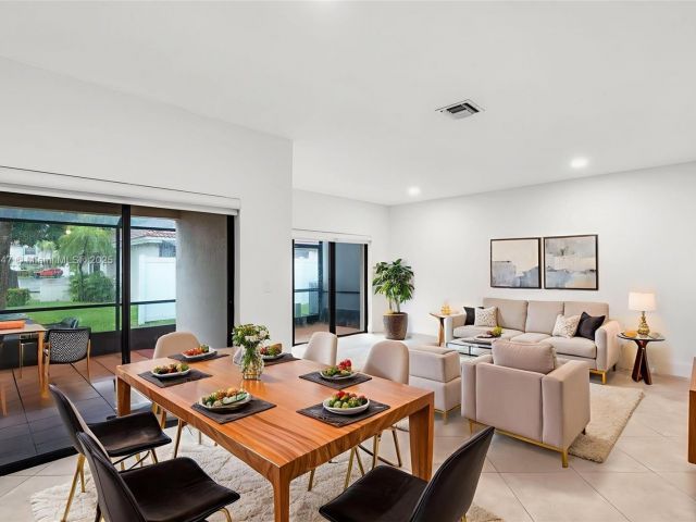 Продажа дома по адресу 21160 Mainsail Cir H12 - фото 6823551