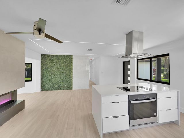 Продажа дома по адресу 1257 NW 4th St - фото 6262025