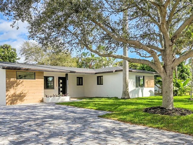 Продажа дома по адресу 1257 NW 4th St - фото 6262029