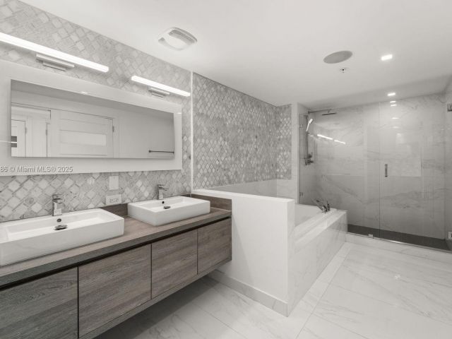 Продажа квартиры #2008 - фото 6262387