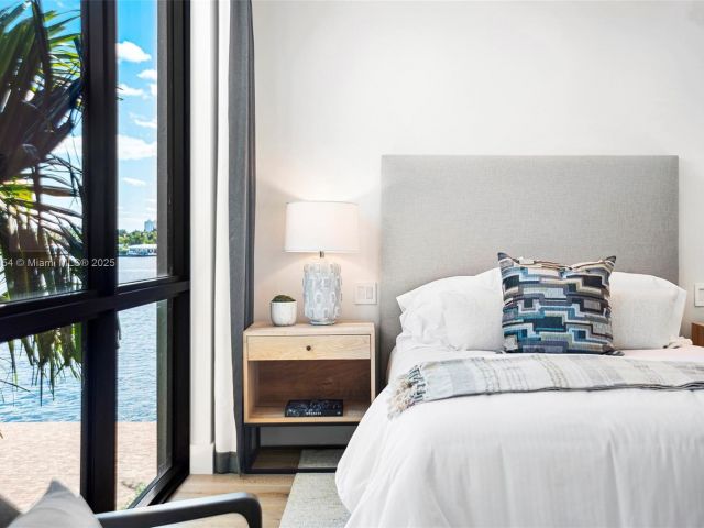 Продажа дома по адресу 1510 Stillwater Dr - фото 6259398