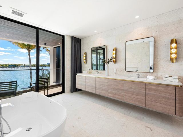 Продажа дома по адресу 1510 Stillwater Dr - фото 6259404