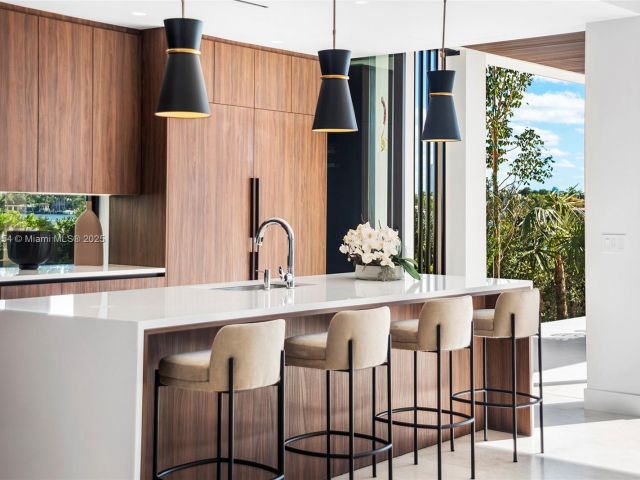 Продажа дома по адресу 1510 Stillwater Dr - фото 6259411