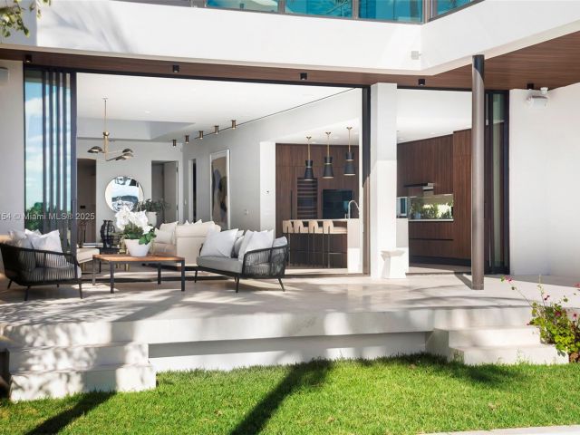 Продажа дома по адресу 1510 Stillwater Dr - фото 6259415