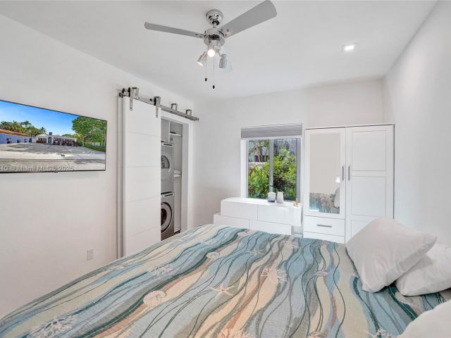 Дом в аренду по адресу 3305 NE 16th Ct - фото 6264082