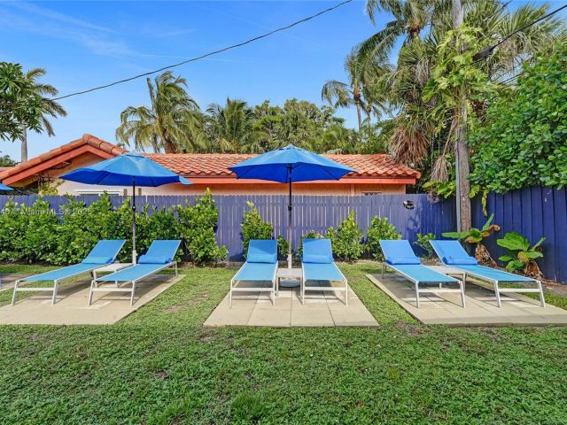 Дом в аренду по адресу 3305 NE 16th Ct - фото 6264095