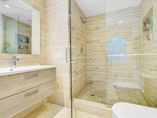 Дом в аренду по адресу 435 Ridgewood Road - фото 6259619